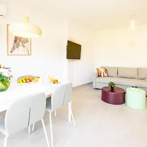 2 Bedroom, New, 1 Min To The Beach, Center- Picasso By 10tosea Apartamento